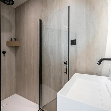 Appartement Luxueux, équipé En Plein Coeur De Ac-parking - 4